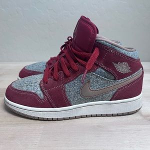 Jordan 1 mid “Denim / Red Suede"
